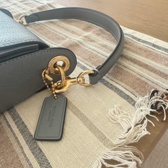 COACH | NWOT Kleo shoulder/crossbody bag 17 - Picture 3 of 10